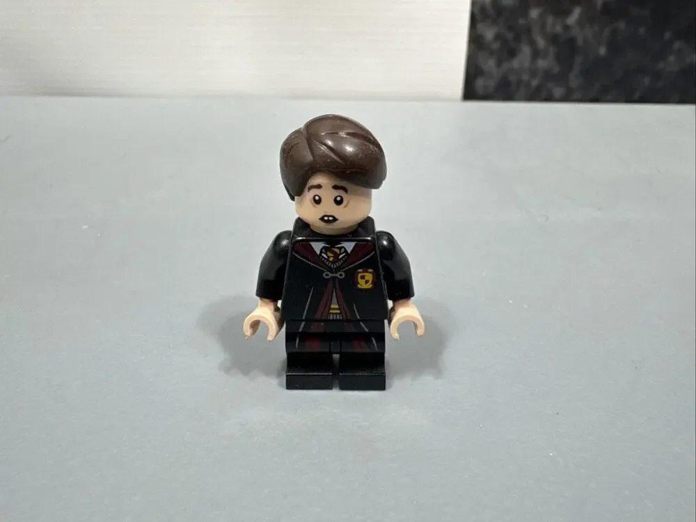 LEGO® Harry Potter Minifigure - Neville Longbottom - Gryffindor Robe 76395